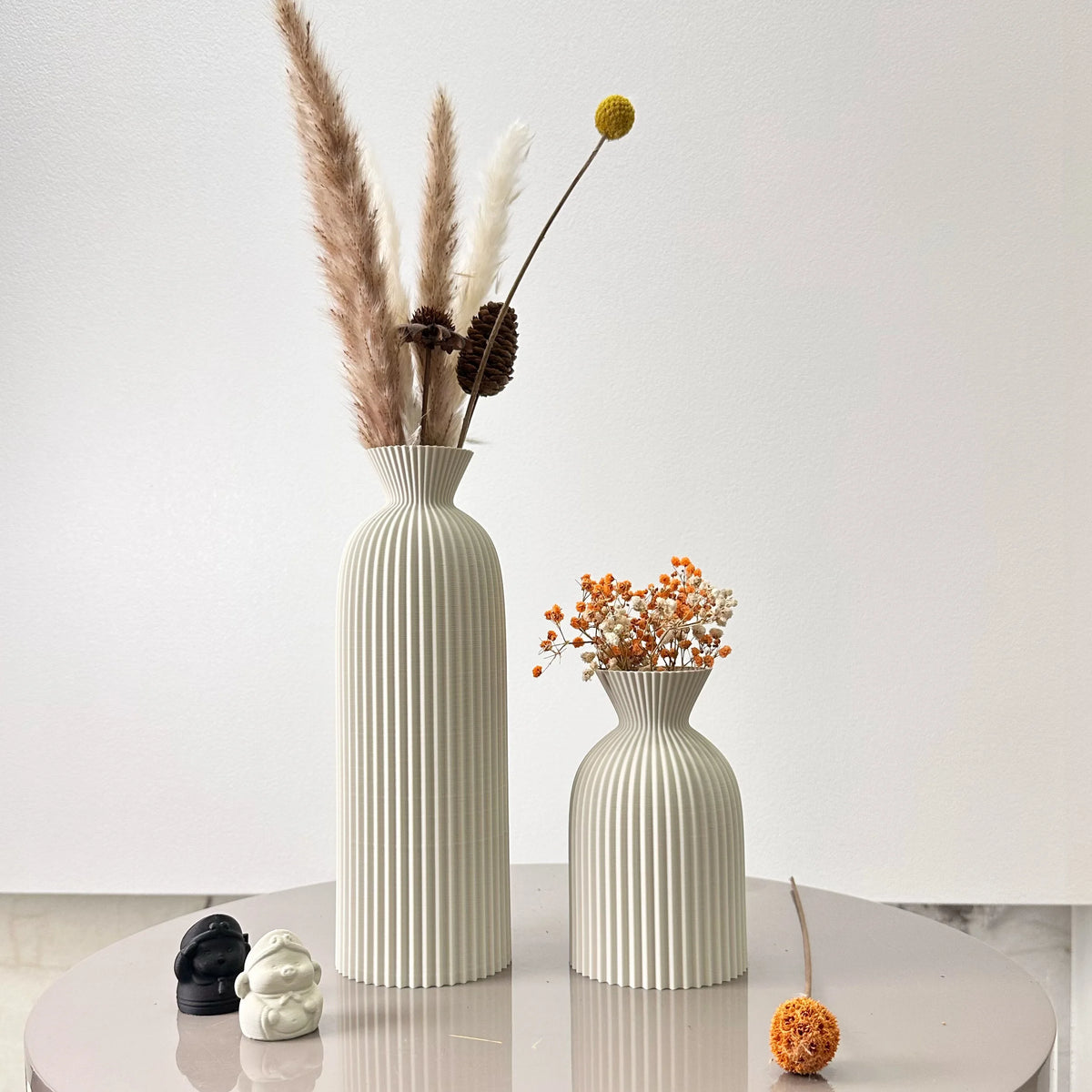2-Piece Set of Wavy Pattern Dried Flower Vase,