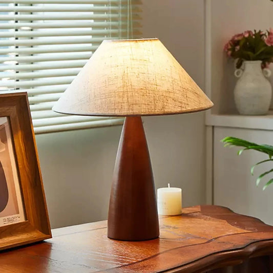 Iron-made Retro Fabric Desk Lamp Indoor