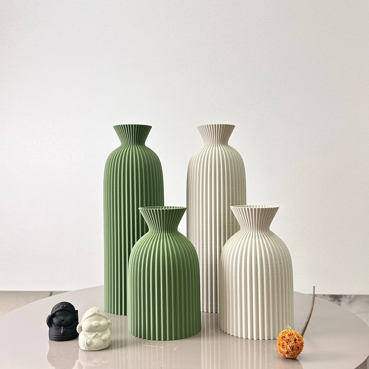 2-Piece Set of Wavy Pattern Dried Flower Vase,