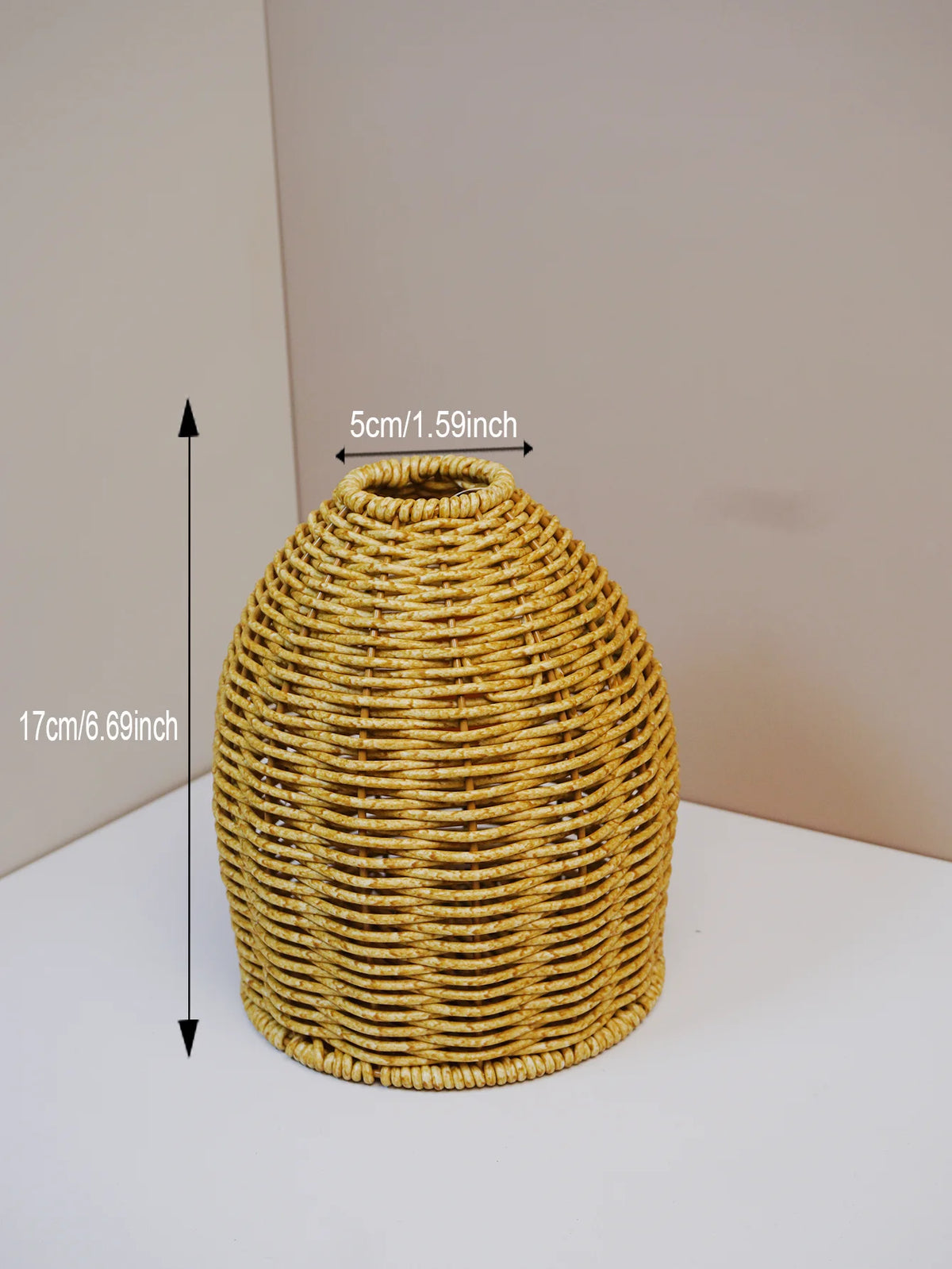Japanese hand-woven desktop vase arrangement