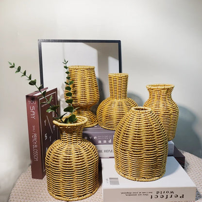 Japanese hand-woven desktop vase arrangement