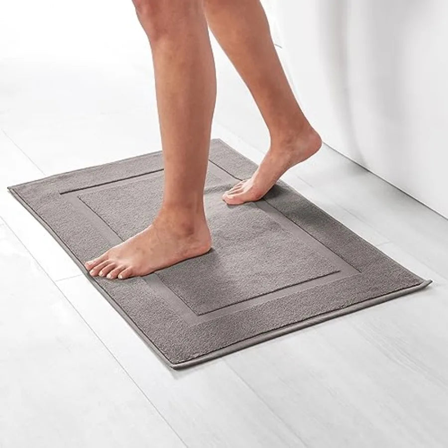 Standard Bathroom Bath Rug Mat, Machine Washable, 100% Cotton, 31" x 20"